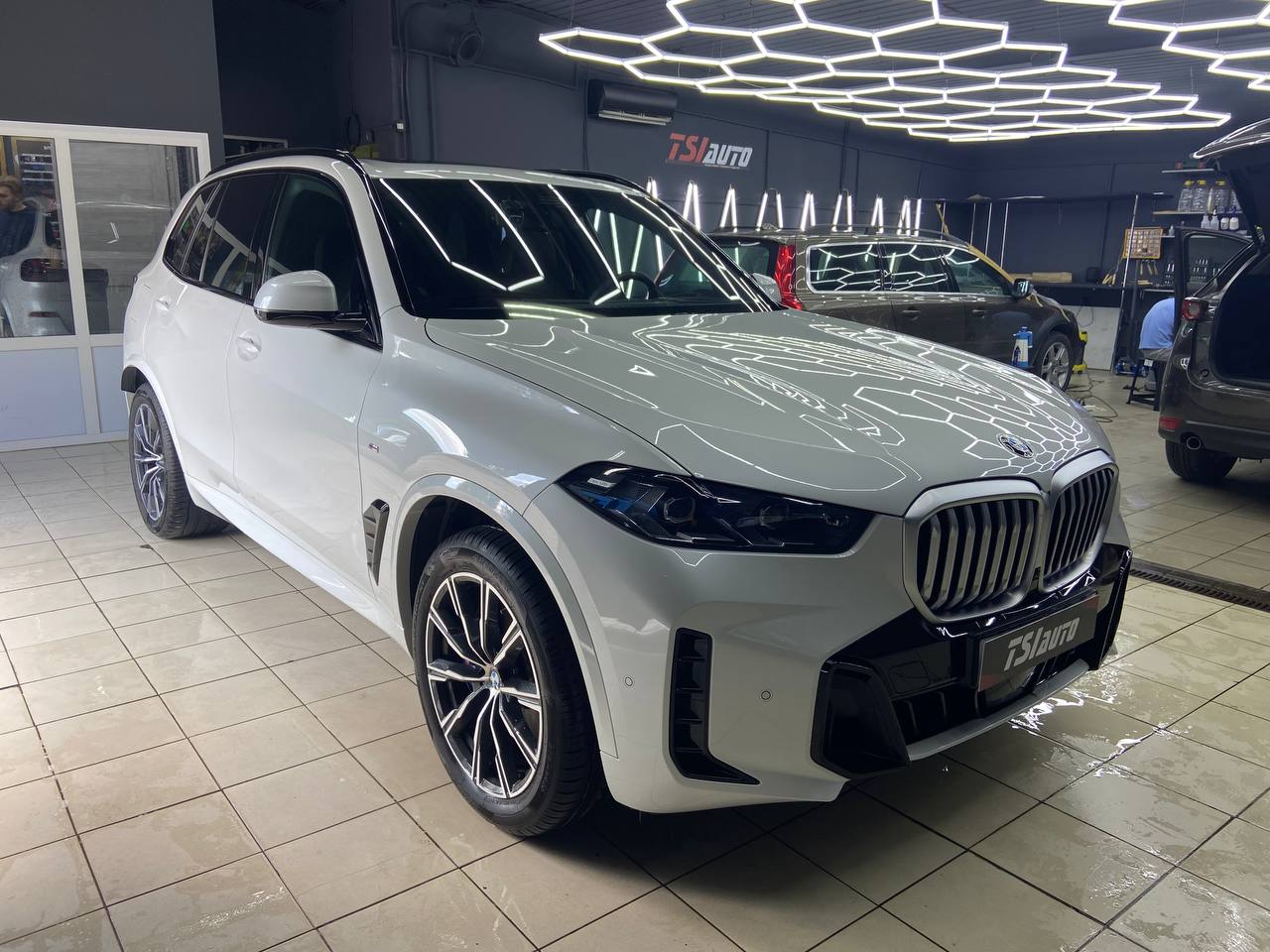 BMW X5 G05 оклейка пленкой в Рязани