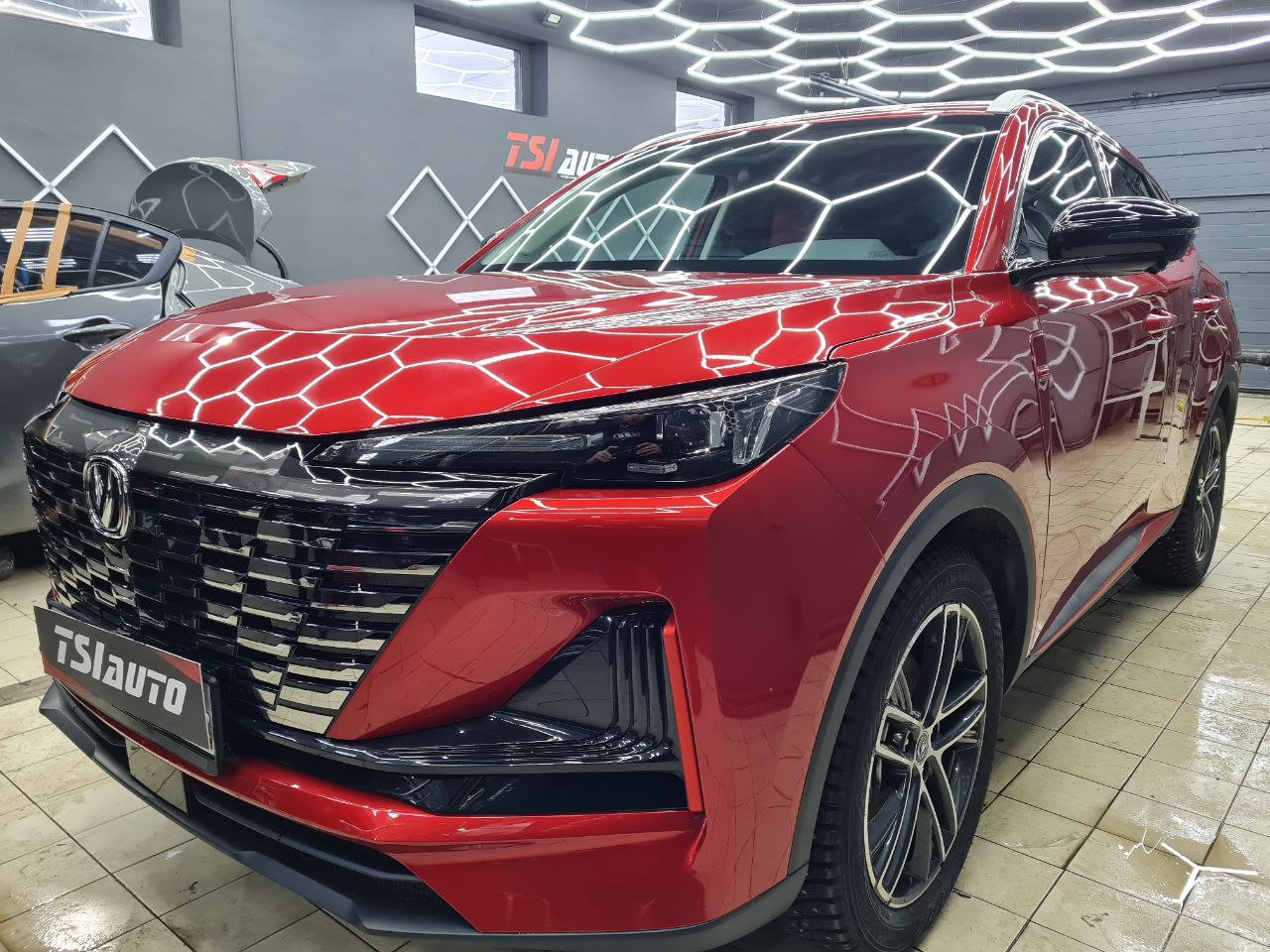 Оклейка пленкой Changan Uni-S в пакете Трасса в Рязани