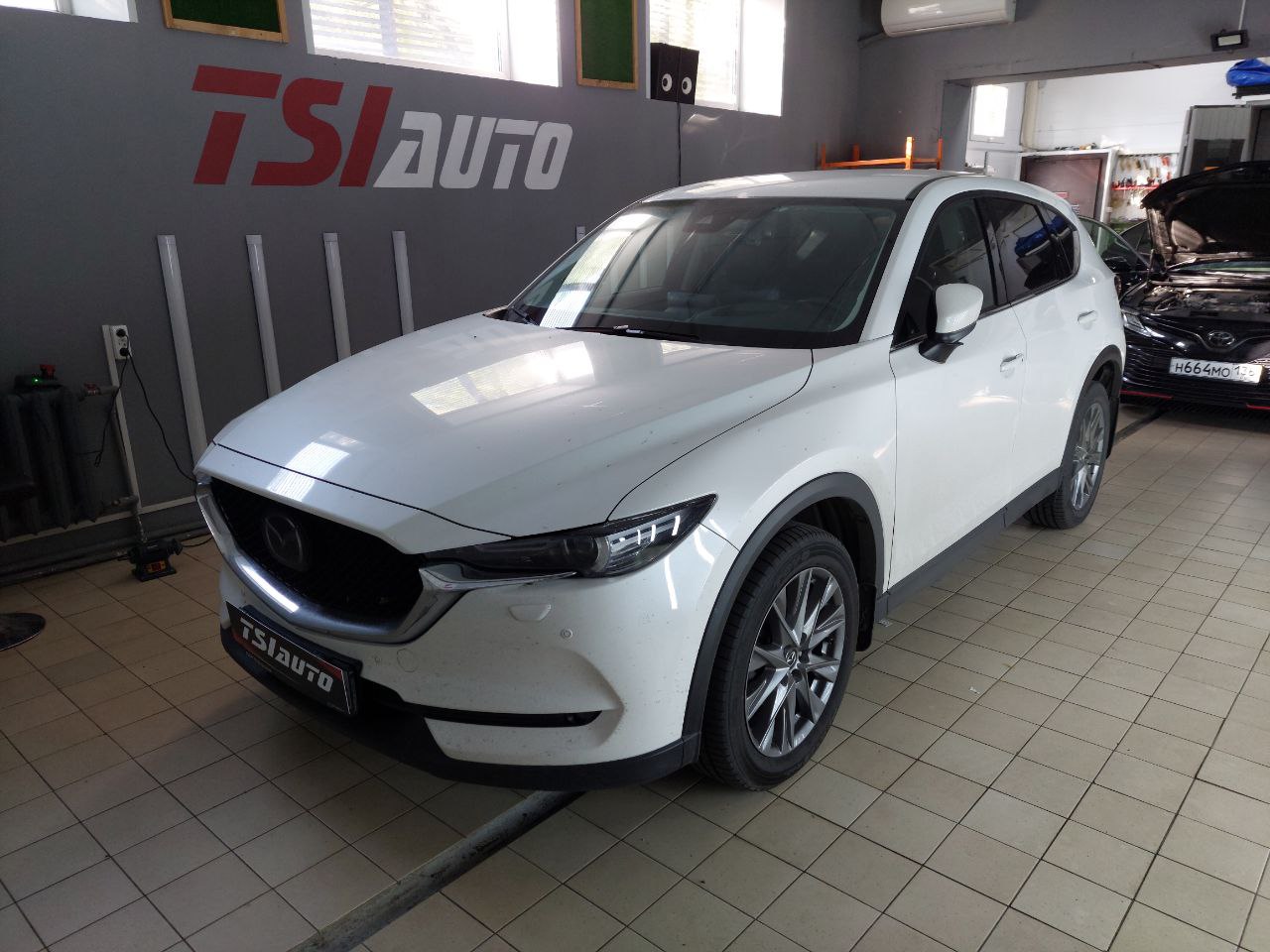 Mazda CX-5 установка подсветки салона в Рязани