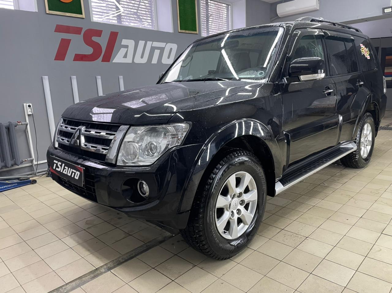 Полная шумоизоляция Mitsubishi Pajero 4 в Рязани