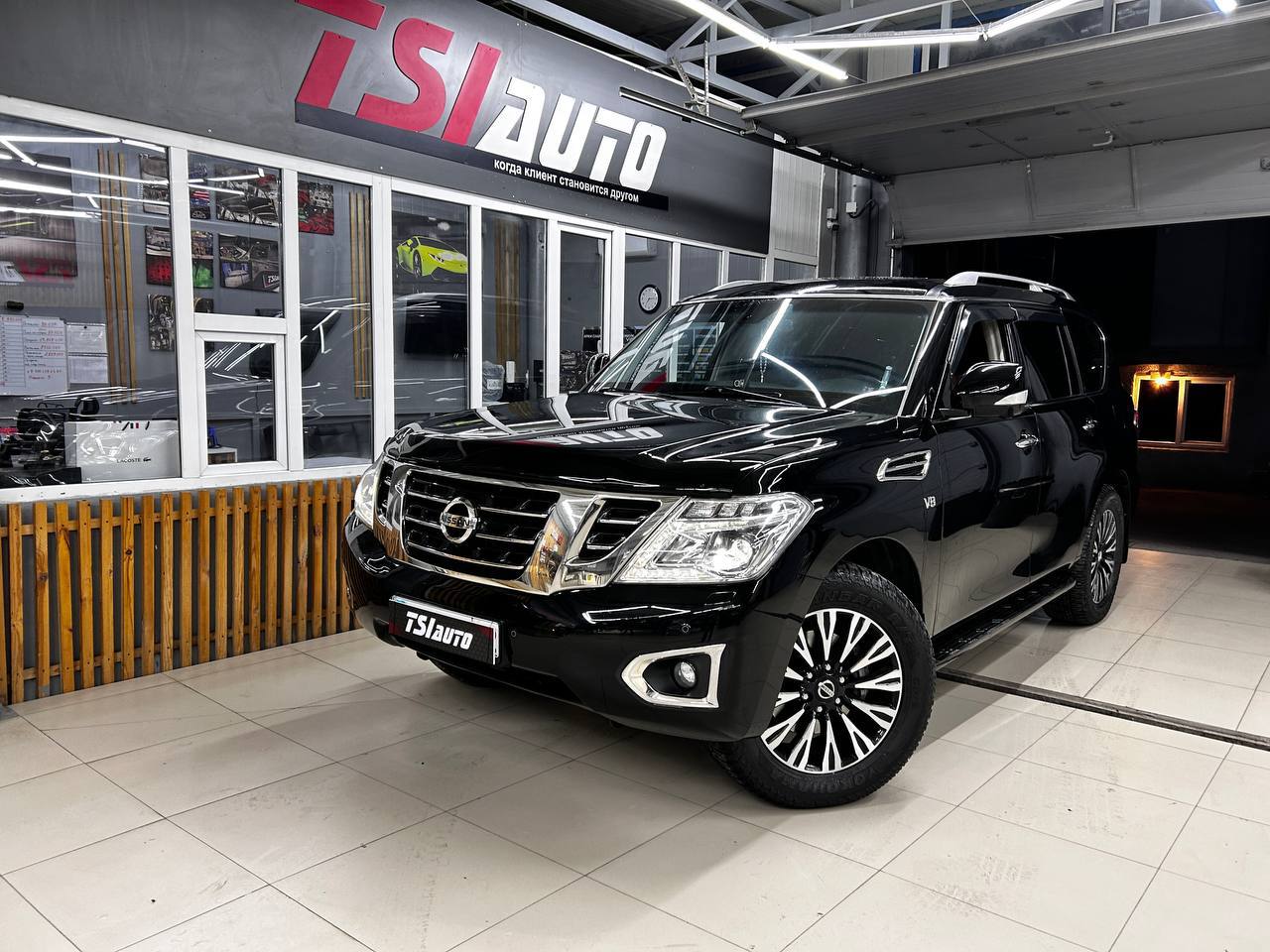 Оклейка пленкой Nissan Patrol в Рязани