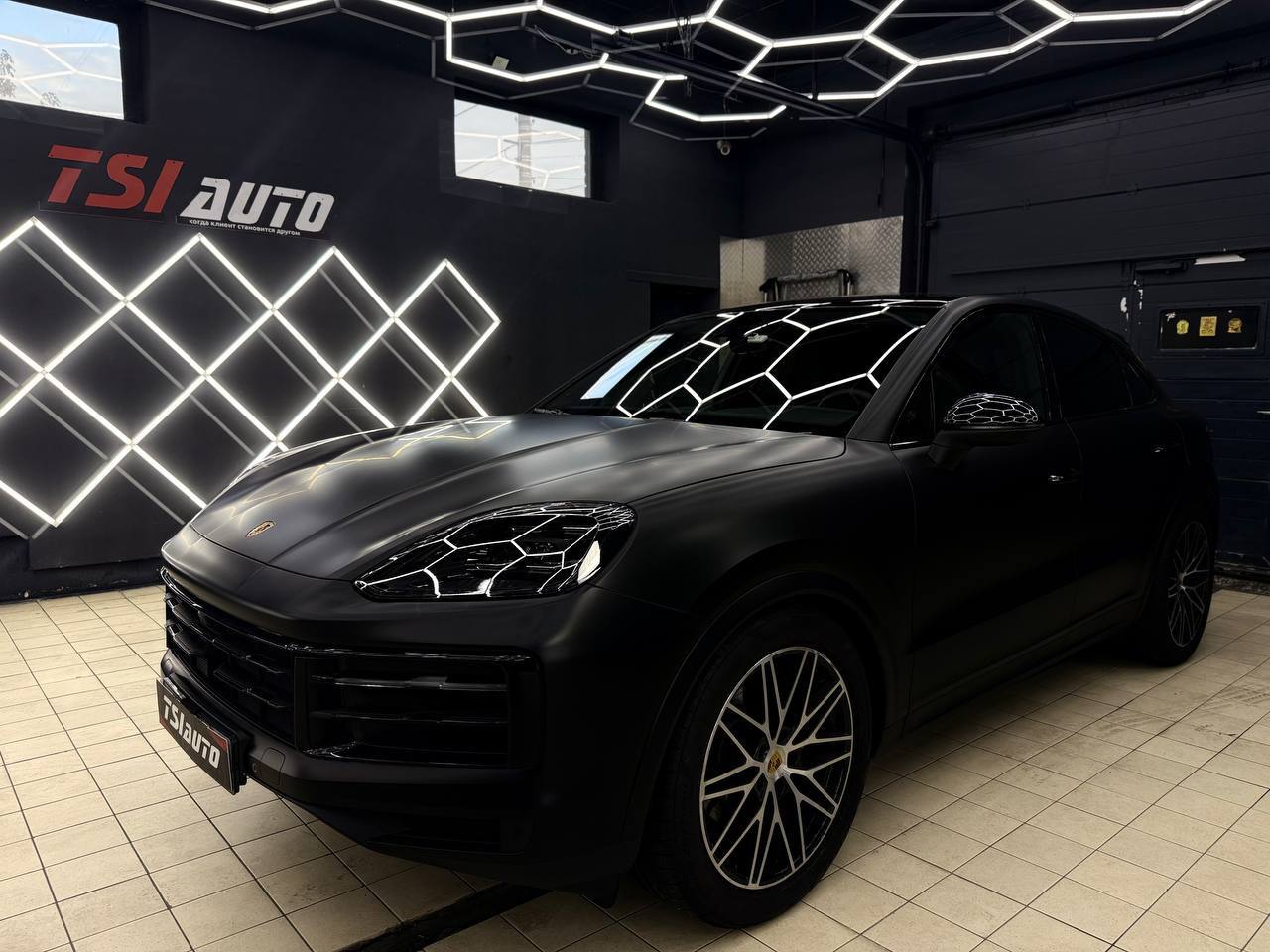 Porsche Cayenne оклейка матовой пленкой в Рязани