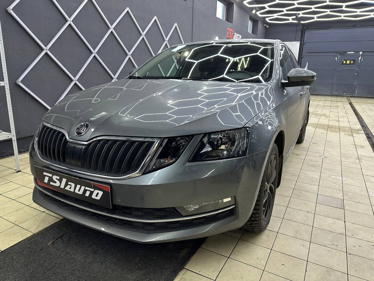 Химчистка салона Skoda Octavia A7 фото и цены