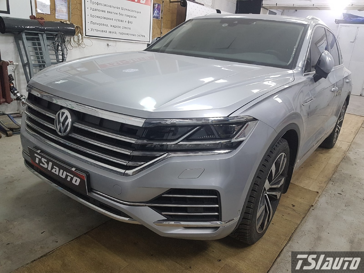 Правильная шумоизоляция Volkswagen Touareg 3 в Рязани