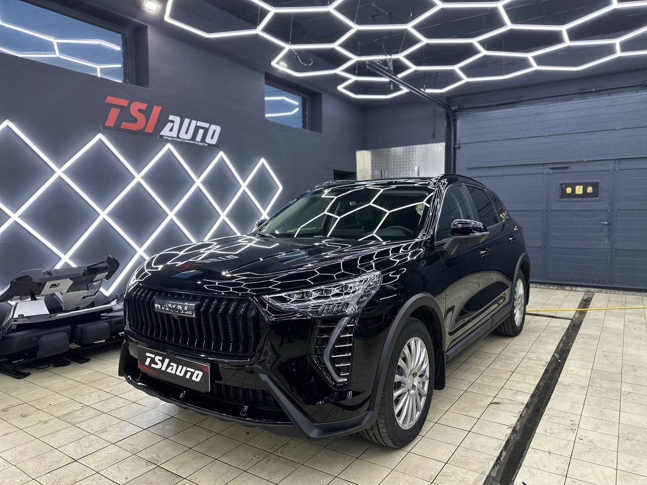 Бронирование фар Haval Jolion в Рязани