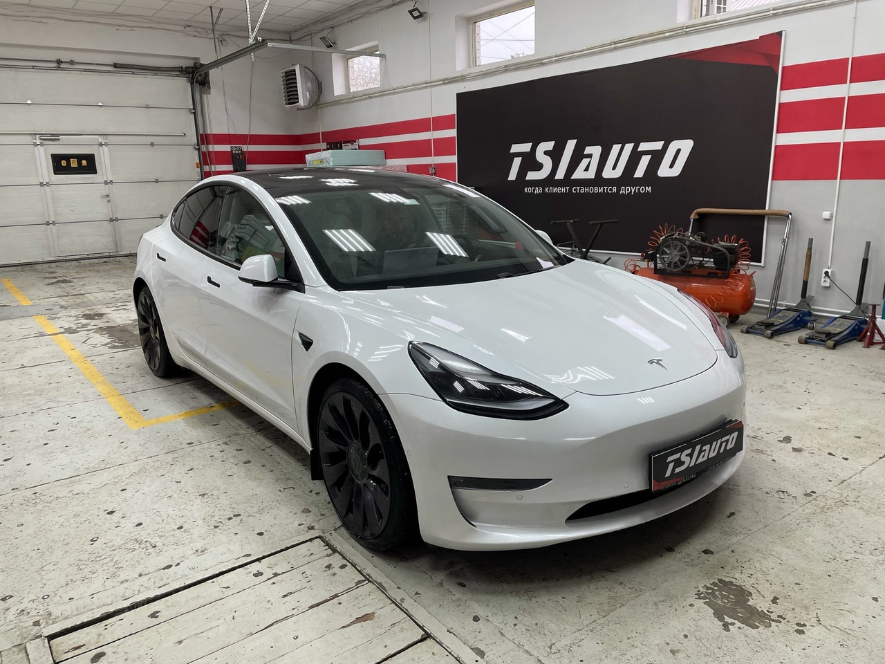 Шумоизоляция Tesla Model 3 в Рязани