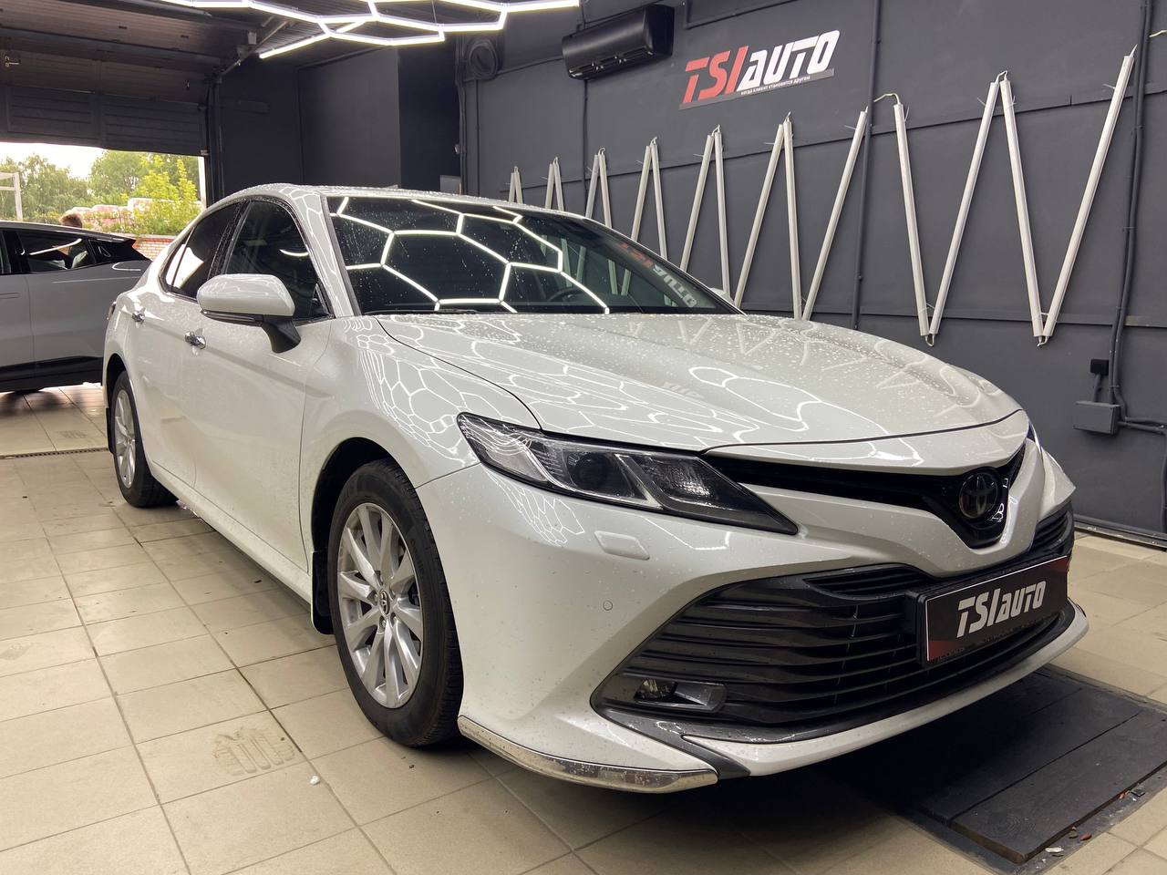 Toyota Camry v70 шумоизоляция торпедо в Рязани